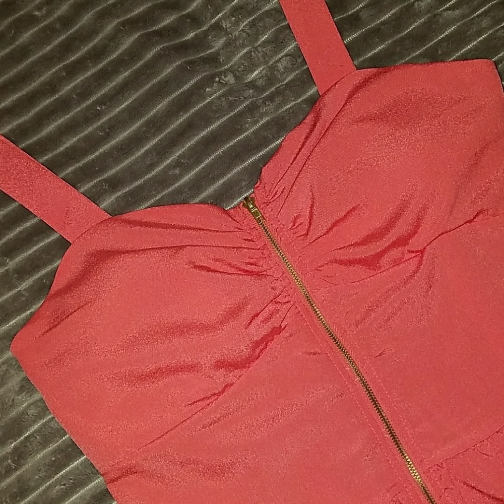 Tank top - Picture 2 of 3